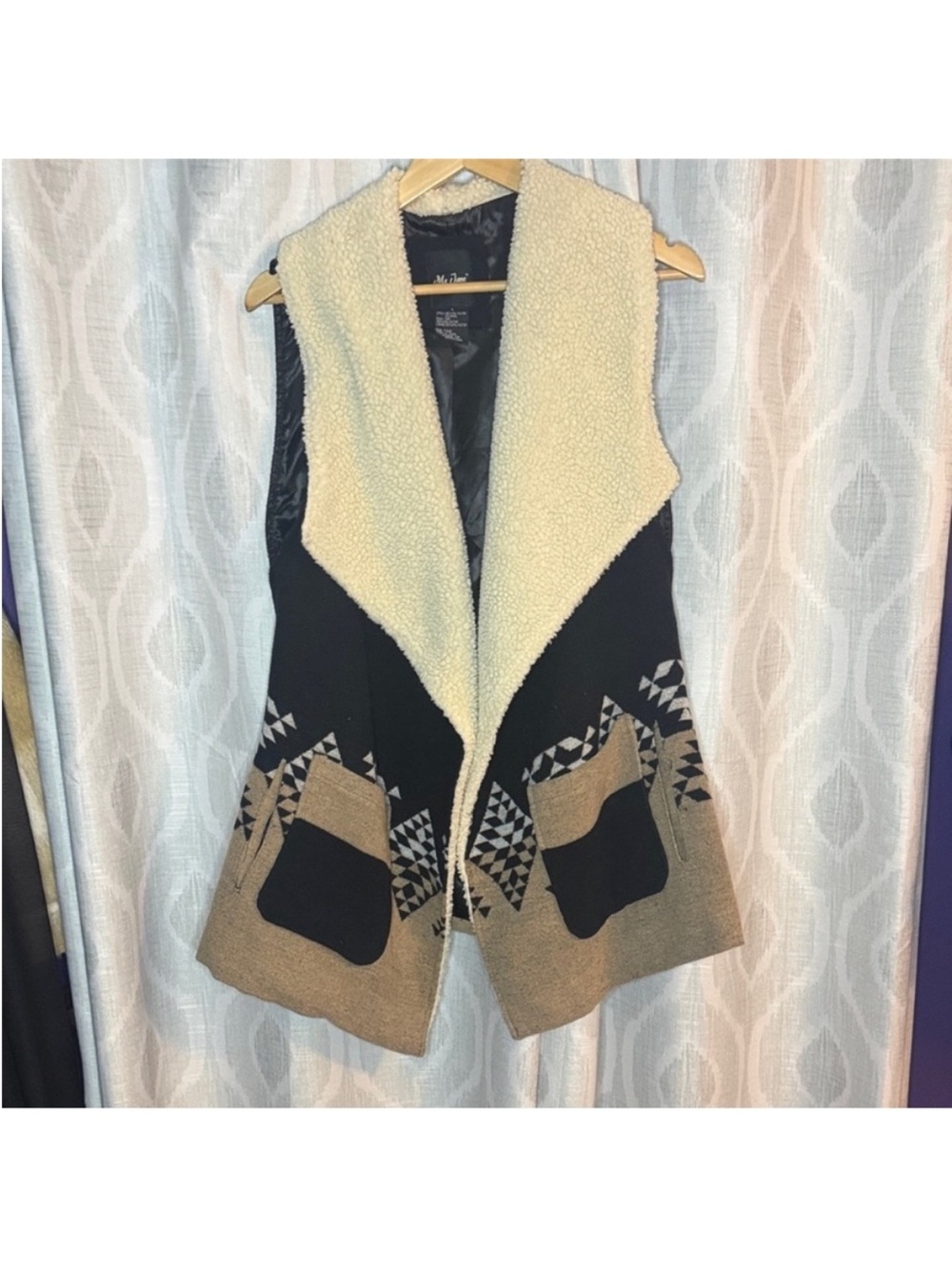Me Jane Vest Black Tan Burgundy Size L